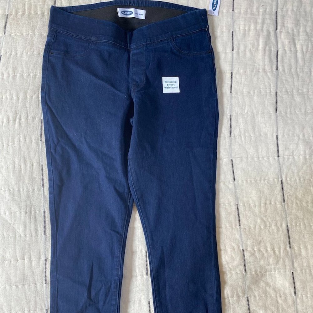 NWT Mid-Rise Old Navy Rockstar Jegging